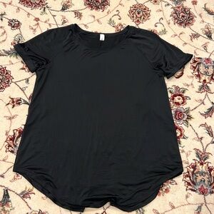 Women’s Lululemon Tee with Tie-Back Option Preowned Size 4
